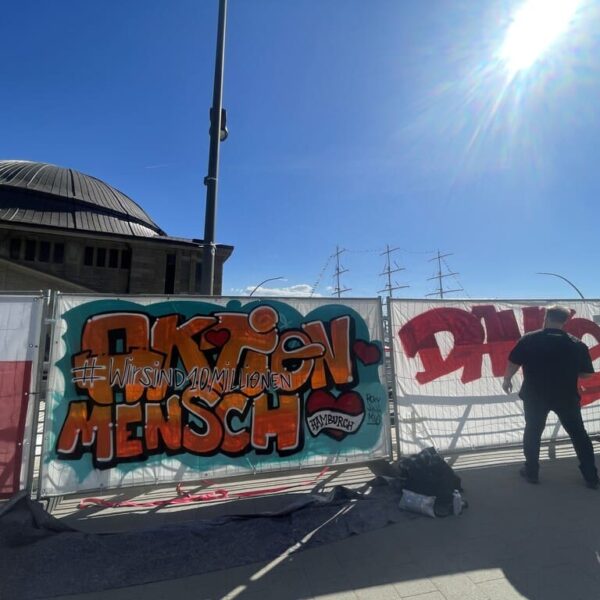 #WirSins10Millionen Graffiti