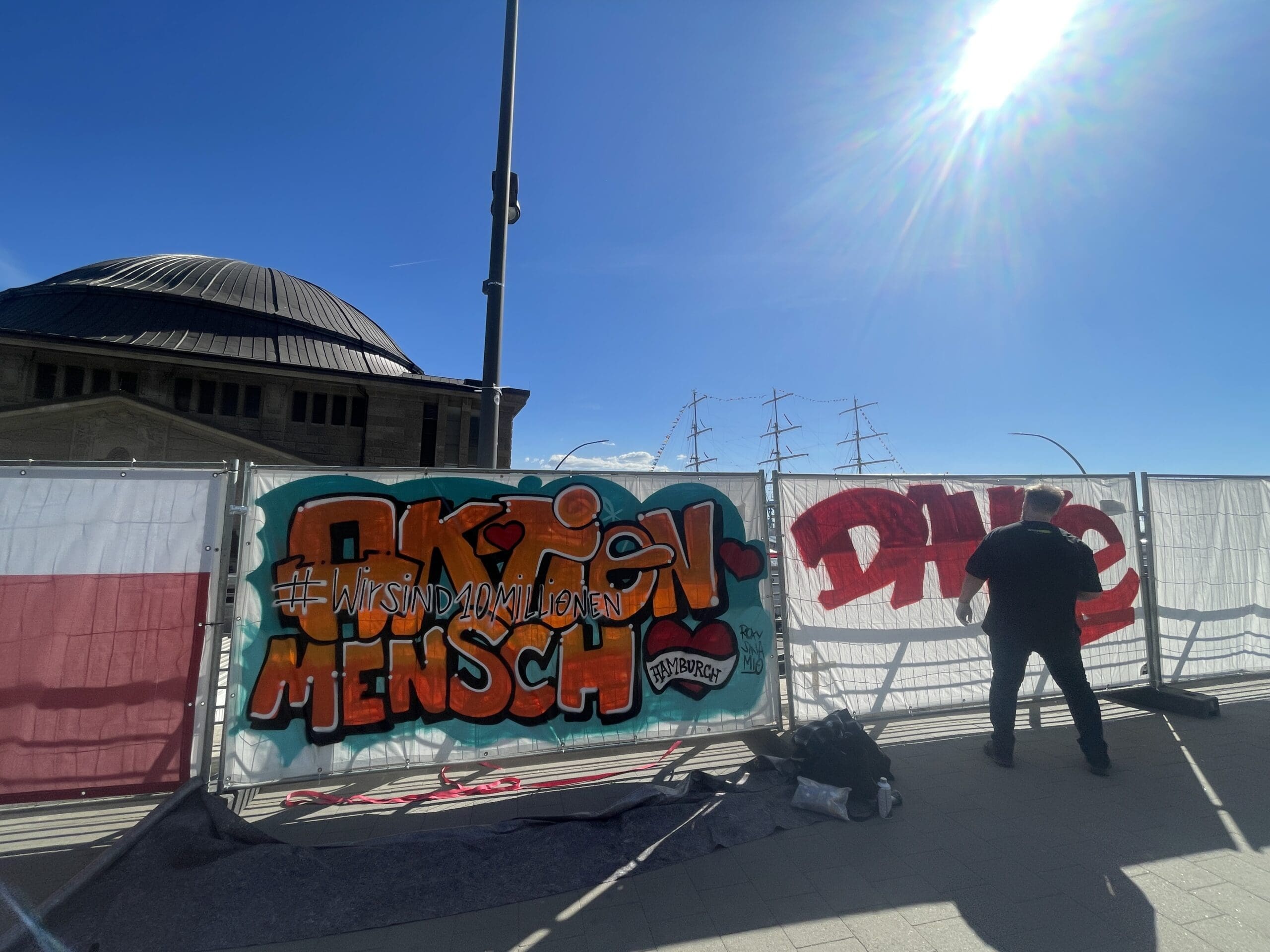 #WirSins10Millionen Graffiti